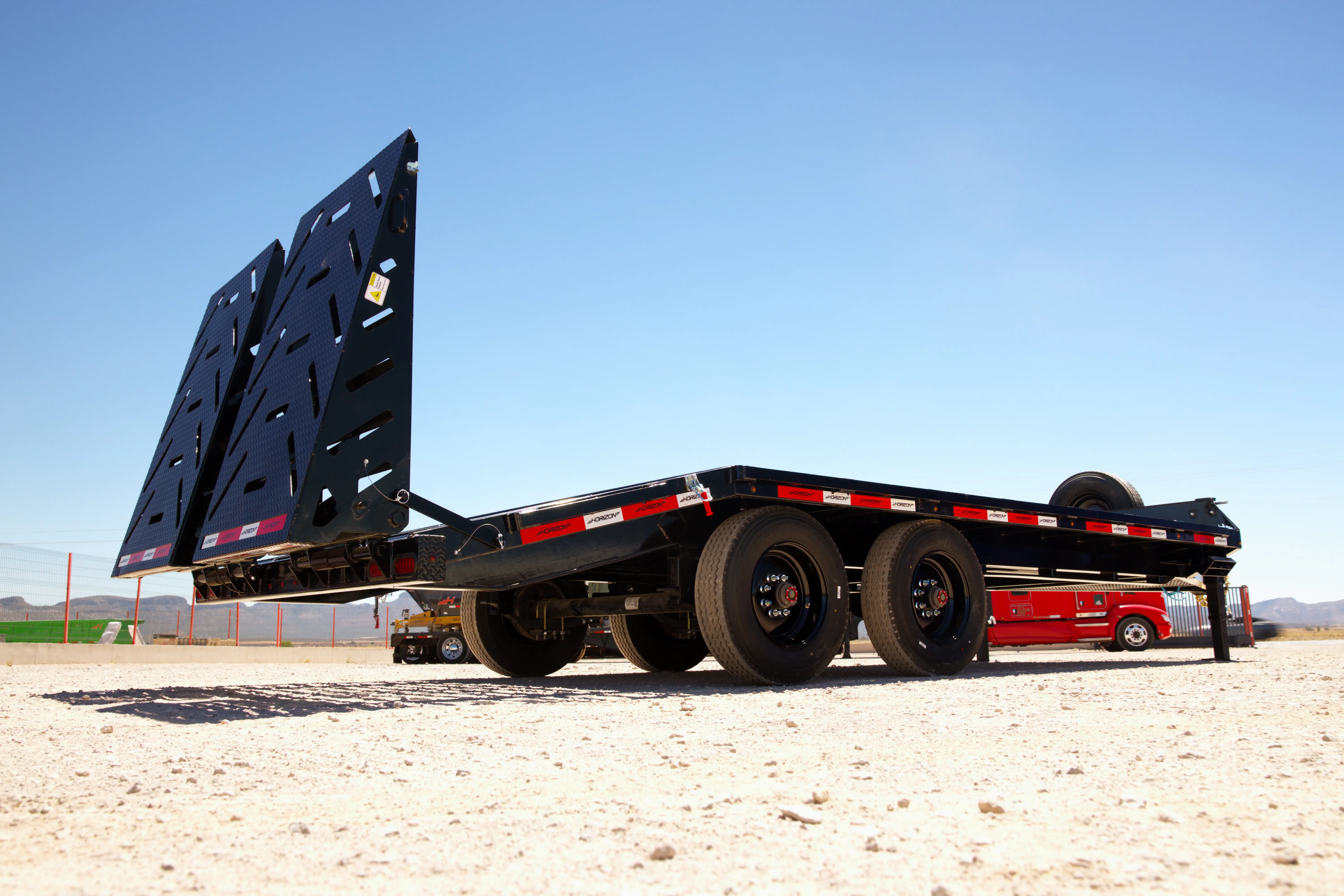 horizon trailers img